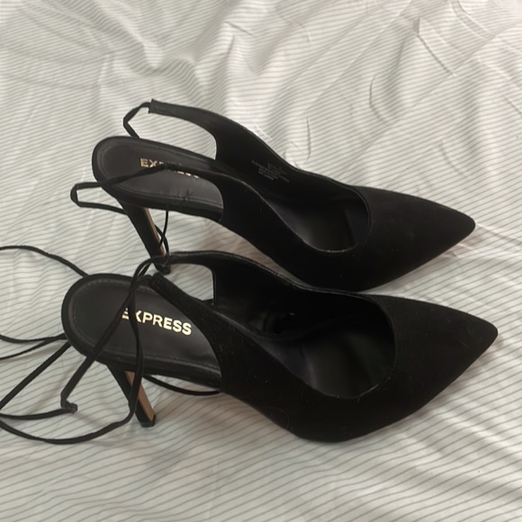 Express Heels - Picture 6 of 11